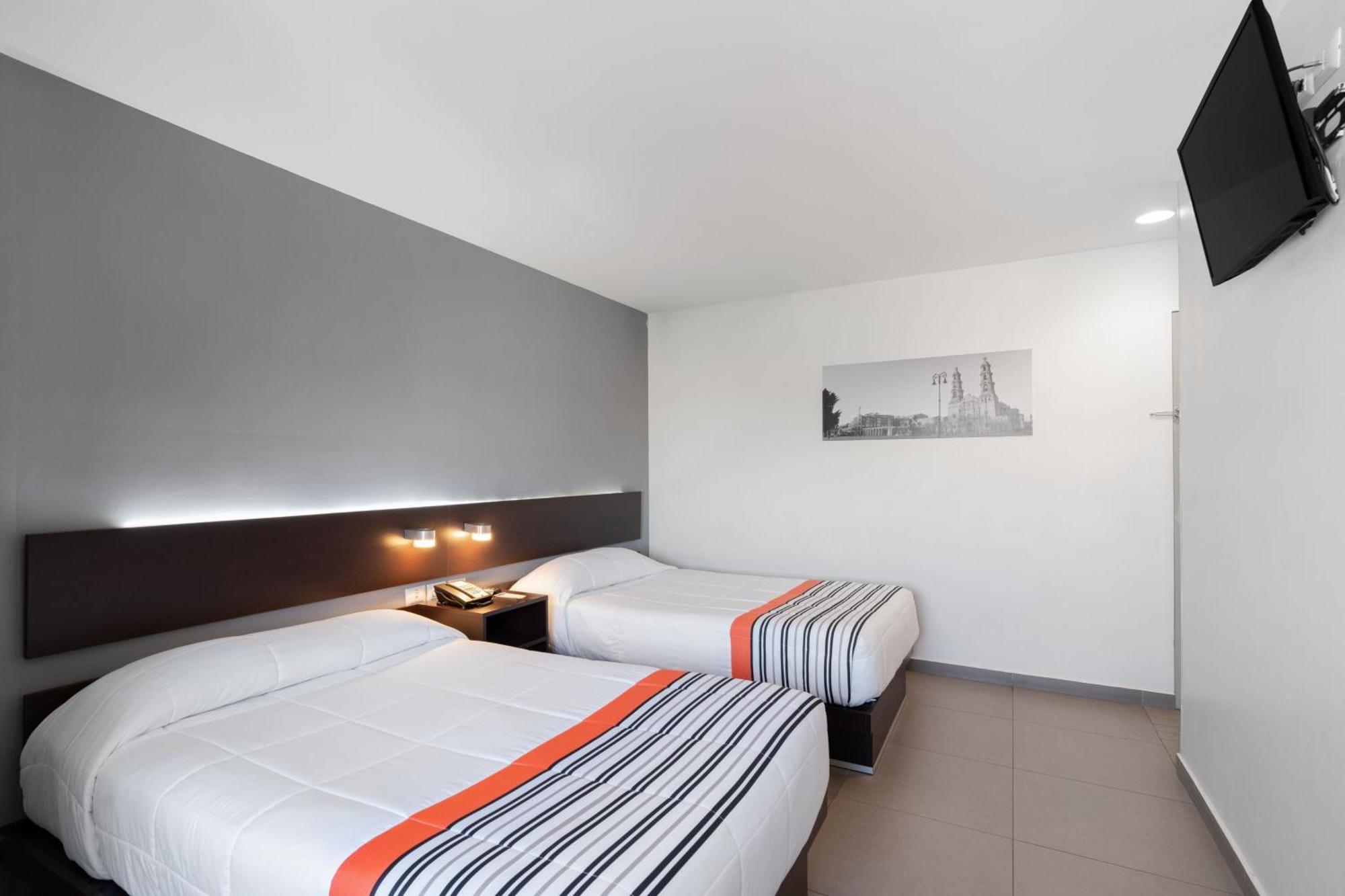 City Express Junior By Marriott Aguascalientes Centro Eksteriør billede