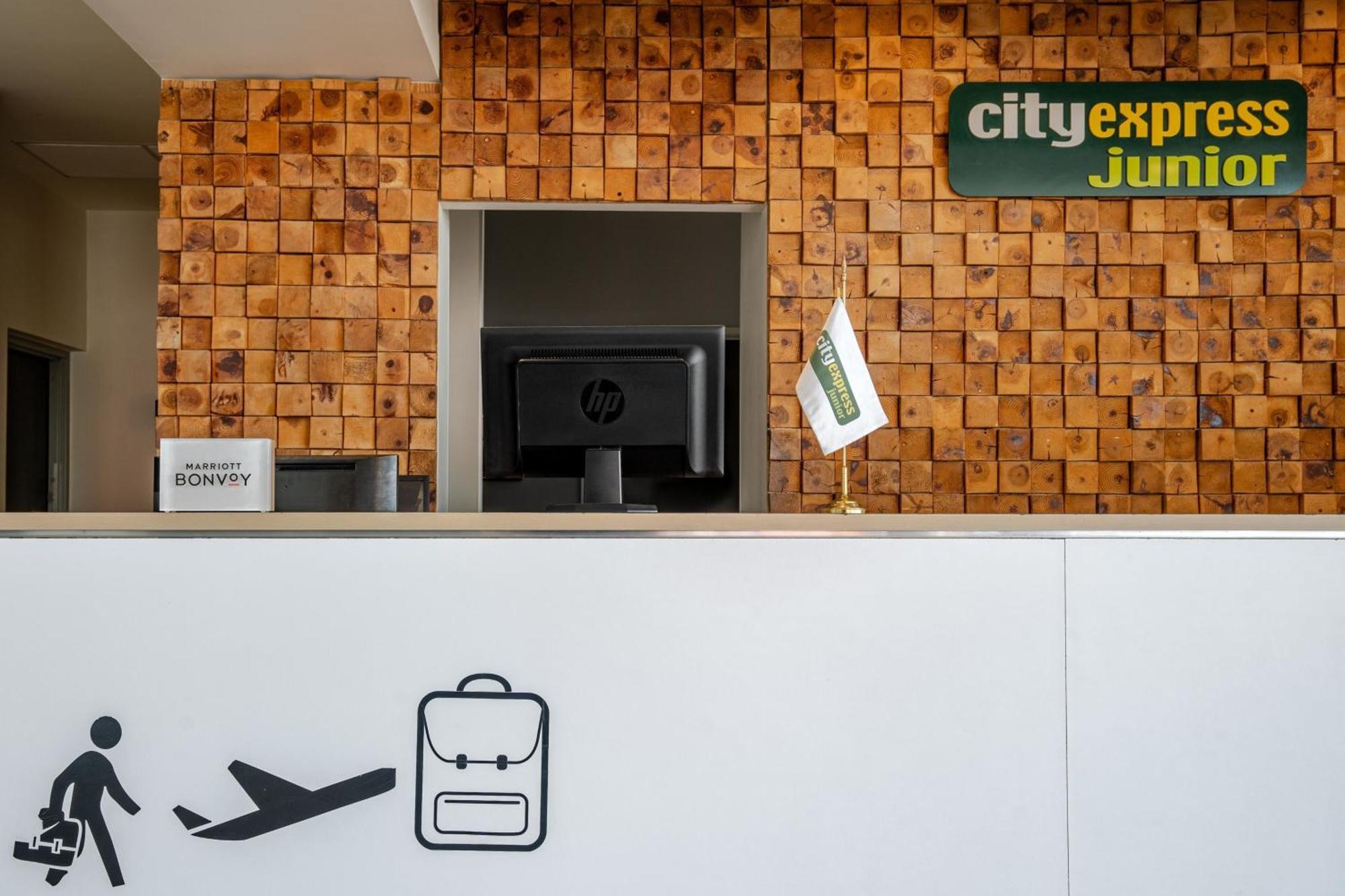 City Express Junior By Marriott Aguascalientes Centro Eksteriør billede