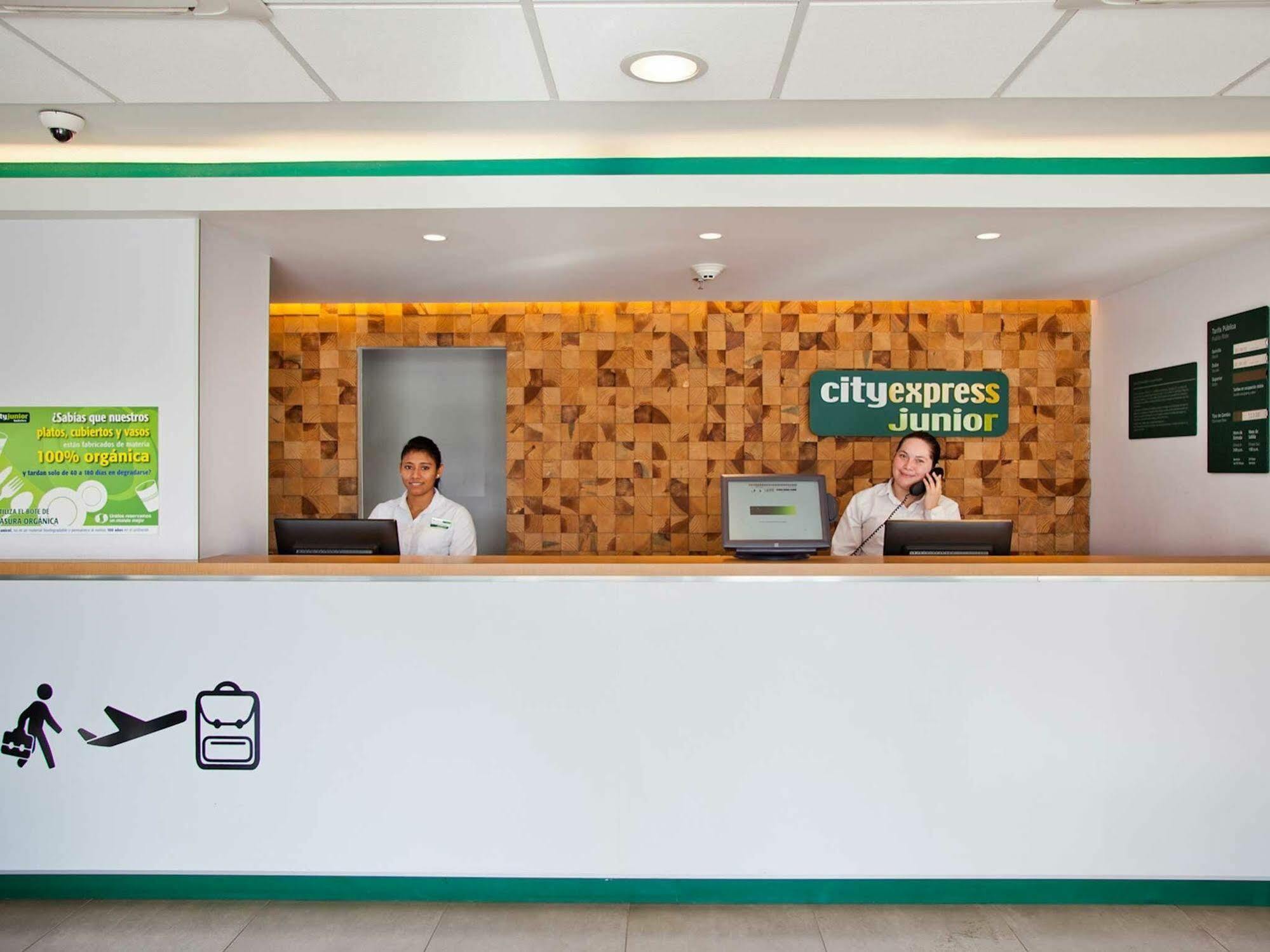 City Express Junior By Marriott Aguascalientes Centro Eksteriør billede